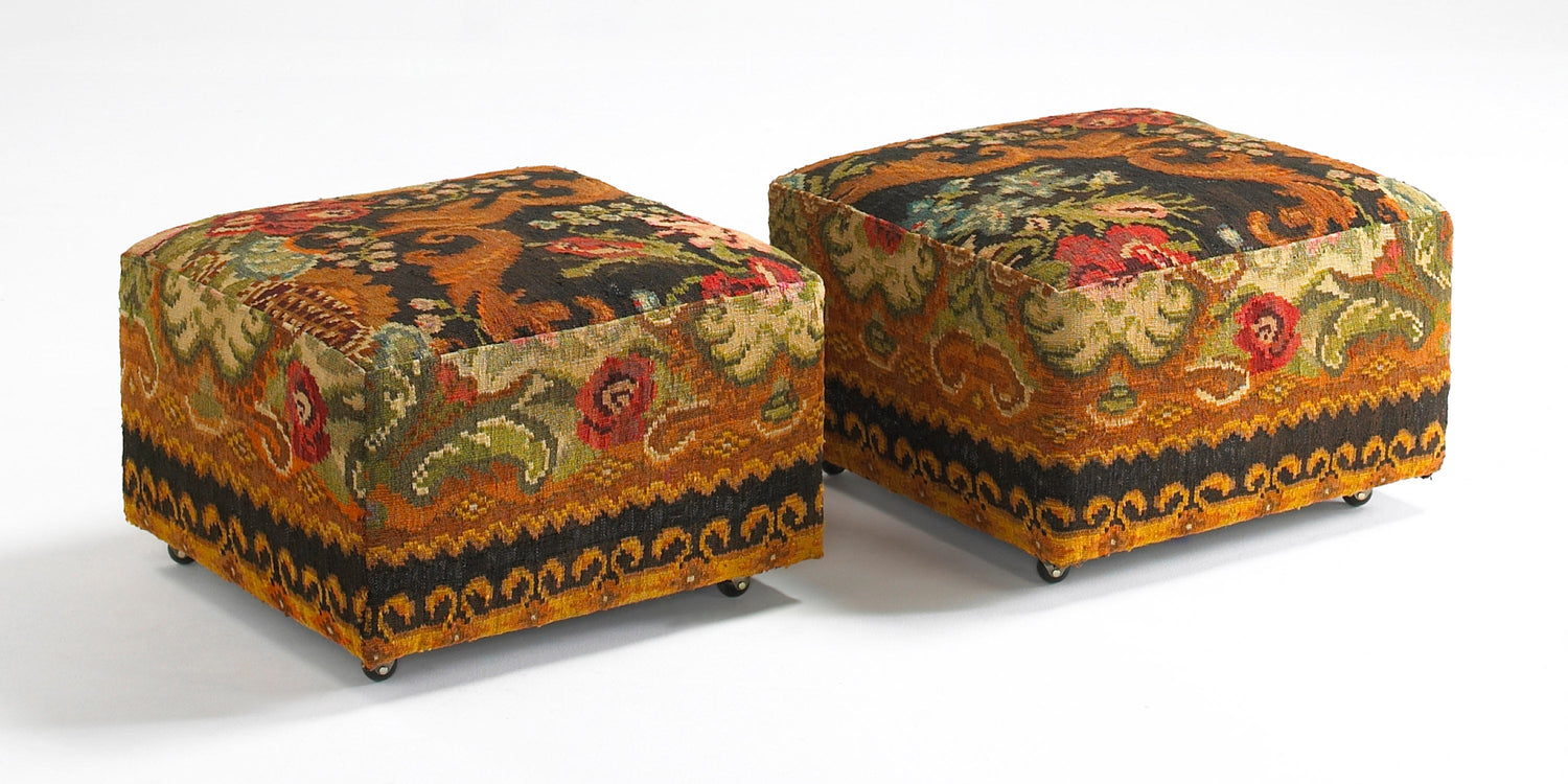BENCHES & OTTOMANS