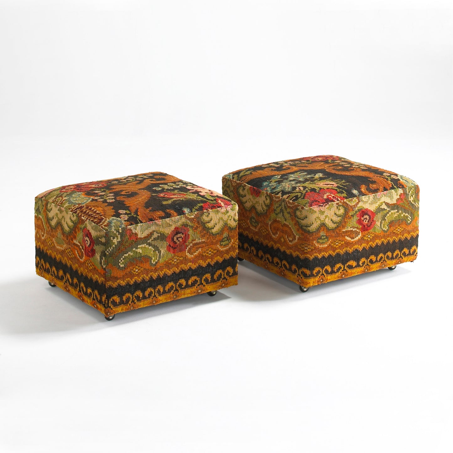 Tuscan Square Ottoman 24"